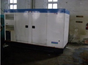 吴兴康明斯150kw大型柴油二手发电机组 吴兴康明斯150kw大型柴油二手发电机组